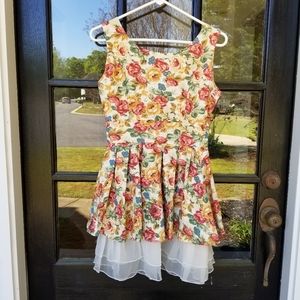 CUTE Small floral dress